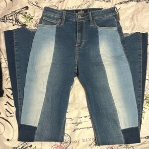 Hollister high waisted flare jeans, size 3 regular